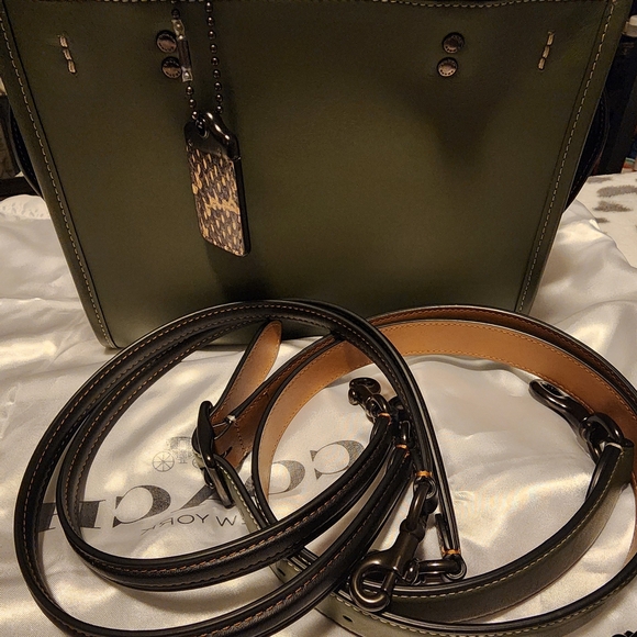 Coach Rogue Size 25. Olive Green Shoulder Bag with Animal Print Accents - Picture 7 of 17